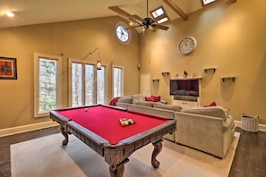 Family Room | 1st Floor | Smart TV w/ Cable