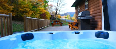 Enjoy your private hottub just steps from the backdoor.