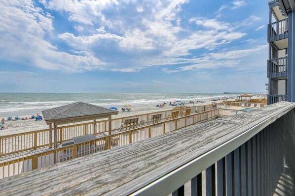Sea Oaks 107