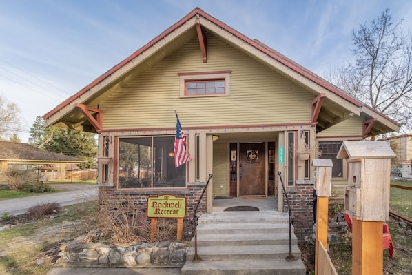 Downtown Leavenworth location for this historical home.