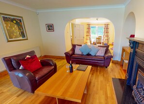 Fishermans Grove Holiday Home, Seaside Holiday Accommodation in Dunmore East, County Waterford