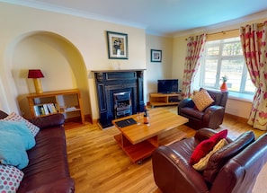 Fishermans Grove Holiday Home, Seaside Holiday Accommodation in Dunmore East, County Waterford