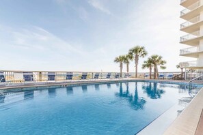 Pool - East Building / Gulf side