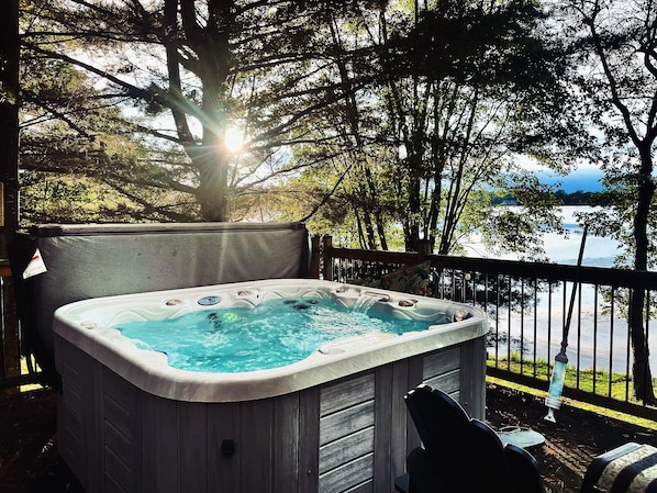 New Hot Tub!!