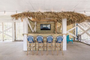 Tiki bar and outdoor TV for your enjoyment