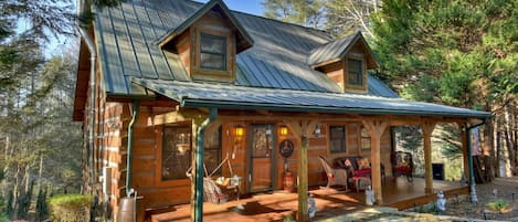 Whispering Pine Hideaway in a gated community. A cozy, charming cabin.
