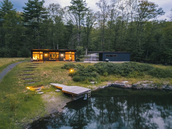 Welcome to A Retreat Guest House! 