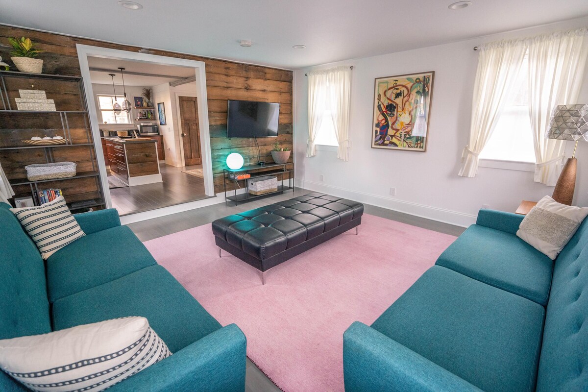 South Street Speakeasy: Historic Rosendale Home