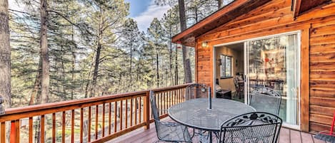 Ruidoso Vacation Rental | 2BR | 2BA | Stairs Required | 1,043 Sq Ft