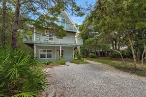 30A Blue Lake Cottage - Front of Home