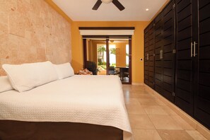 Luxurious bed with new linens