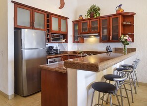Fully-equipped kitchen