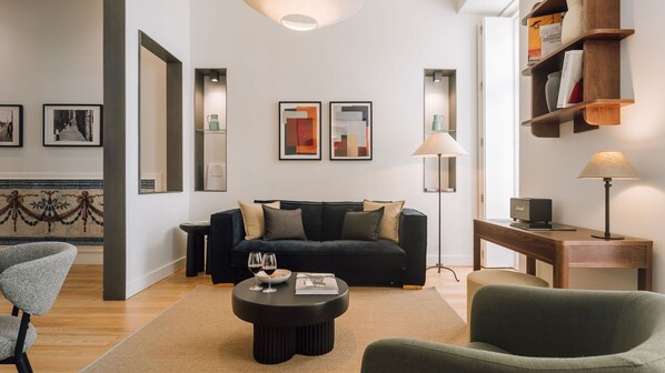 Sophisticated yet welcoming, this living area captures the essence of refined Lisbon living—bold art, plush seating, and modern serenity.
#TimelessInteriors #LisbonEscape #CuratedSpaces #Portugal #PT #LovelyStay