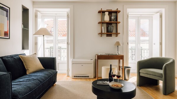 Sophisticated yet welcoming, this living area captures the essence of refined Lisbon living—bold art, plush seating, and modern serenity.
#TimelessInteriors #LisbonEscape #CuratedSpaces #Portugal #PT #LovelyStay