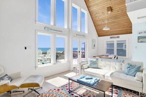 Beautiful Gulf views through the floor to ceiling windows