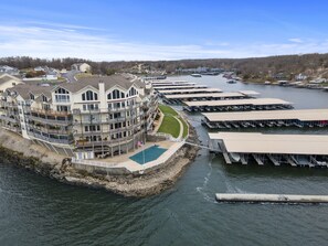Beautiful complex with a large pool on the point