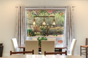 Dining area in kitchen