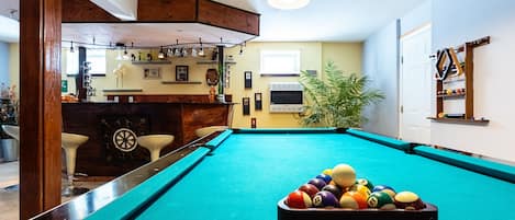 1,100 square feet of Game Room, 