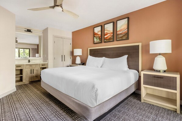 Unit with 1 King bed