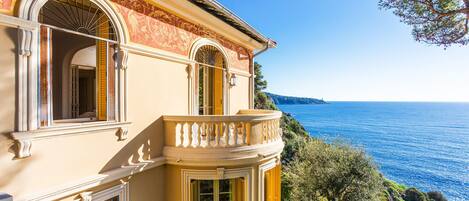 Villa mit wunderschönem Meerblick