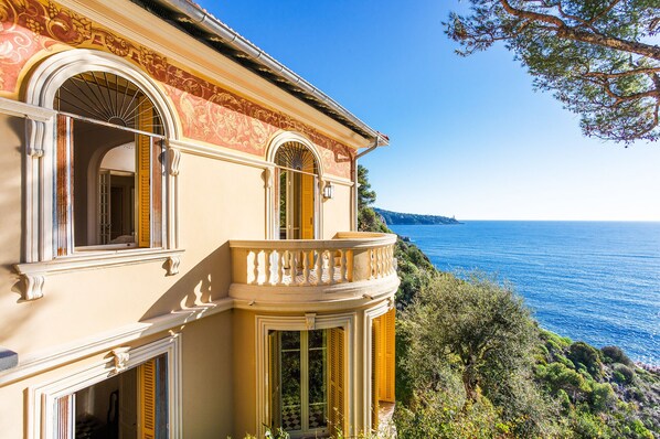 Villa mit wunderschönem Meerblick