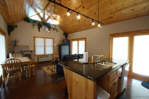 Full Kitchen/Great room