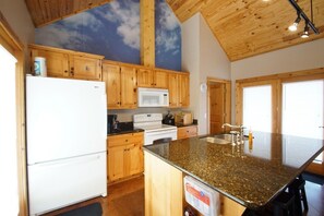 Oversized refrigerator, Microwave, convection oven, Breakfast island
