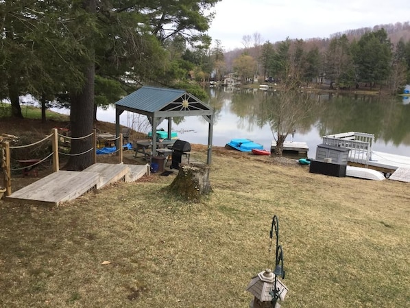 Relax lakeside at the pavilion, or hop in a kayak or paddle boat on the water.