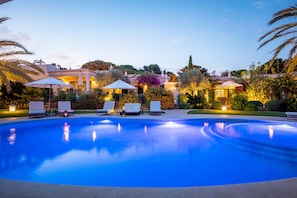 Piscina Vila Balaia
