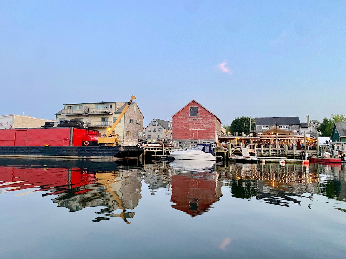 WATERFRONT Maine Historical Cottage with Separate Guest Cottage