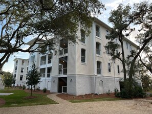 Harborside Building at The Moorings