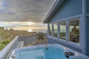 Private Deck | Hot Tub