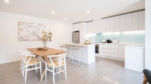 Fully equipped kitchen and dining