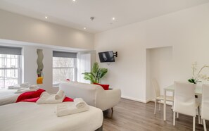 Studio 26 Family Suite 