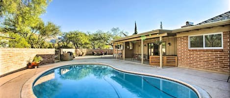 Tucson Vacation Rental | 4BR | 3BA | 2,500 Sq Ft | Step-Free Access