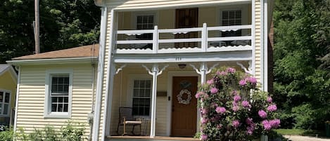 The Charming Thistle House will give you the perfect respite for your stay!
