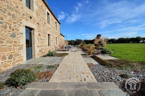 Photo 4