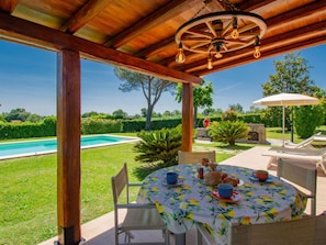 Piscine, Recours, Jardin, Eco Hôtel, Ombre, Arrière-Cour, Aménagement Paysager, Biens, Structure En Plein Air, Ferme