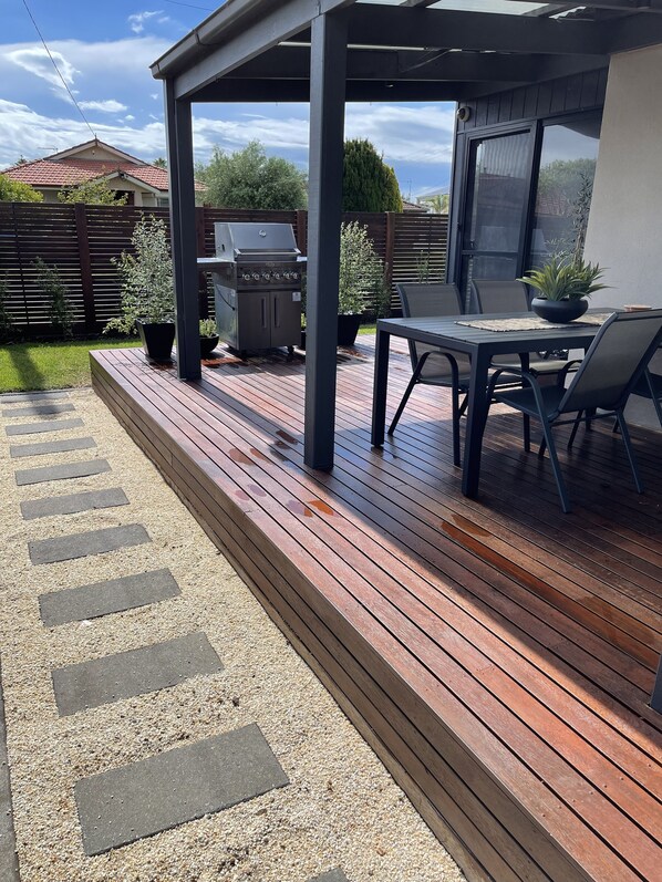 Outdoor dining