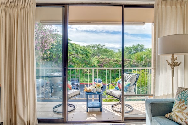 Seating for two on your private lanai