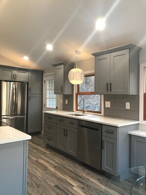 New appliances, vaulted ceiling, really nice to cook in
