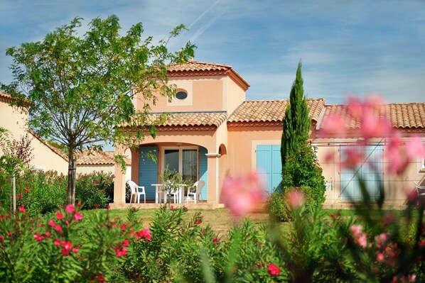 Extérieur maison de vacances [été]