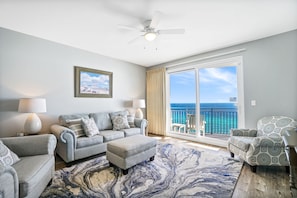 Living Area with Direct Beach and Gulf Views