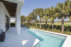 22-Fairway-To-Heaven-Pool