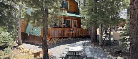 Front of cabin and picnic area