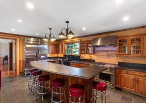 Large Commercial Kitchen
