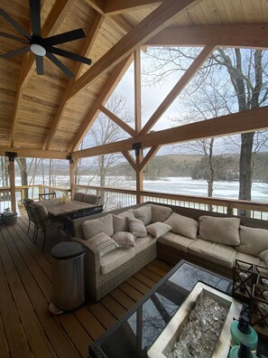 Covered main level deck 