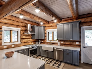 Spacious Kitchen w/Farm Sink