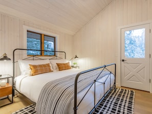 Upper King Bedroom with Balcony