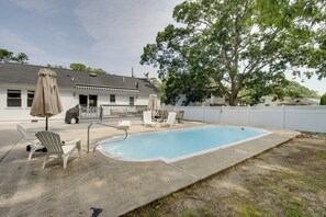 Fenced Backyard | Seasonal Pool (Depth 3.5"-6")